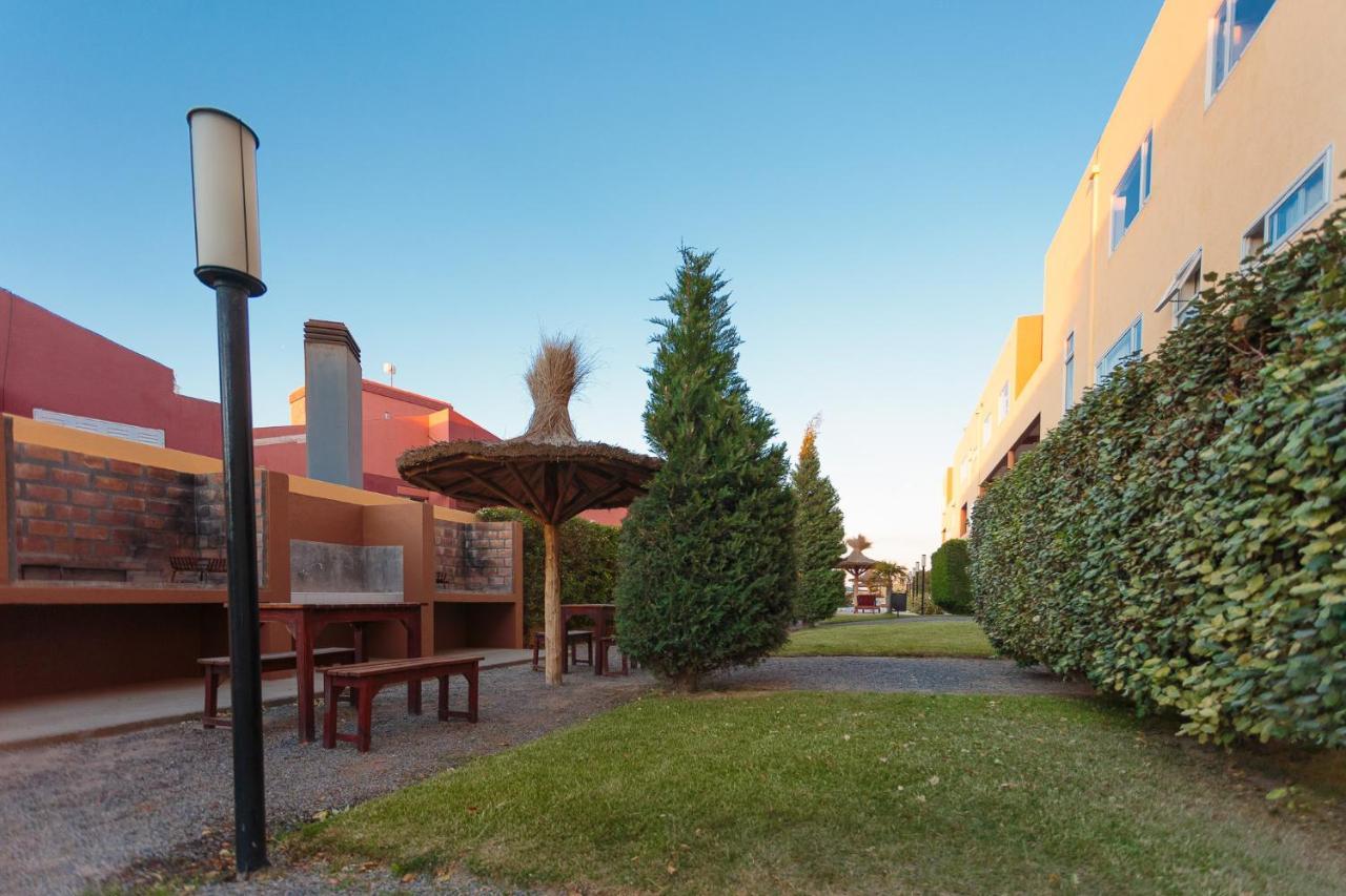 Aparthotel Complejo Tamariscos Las Grutas Exterior foto